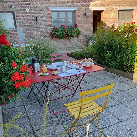 Bed and Breakfast Les Mout'Anes Saint-Hilaire-sur-Helpe Exterior foto